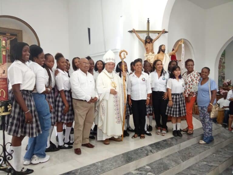 Celebración Litúrgica Afrodescendiente: La Diócesis de Buenaventura eleva su fe con alma, tambor y resistencia negra.