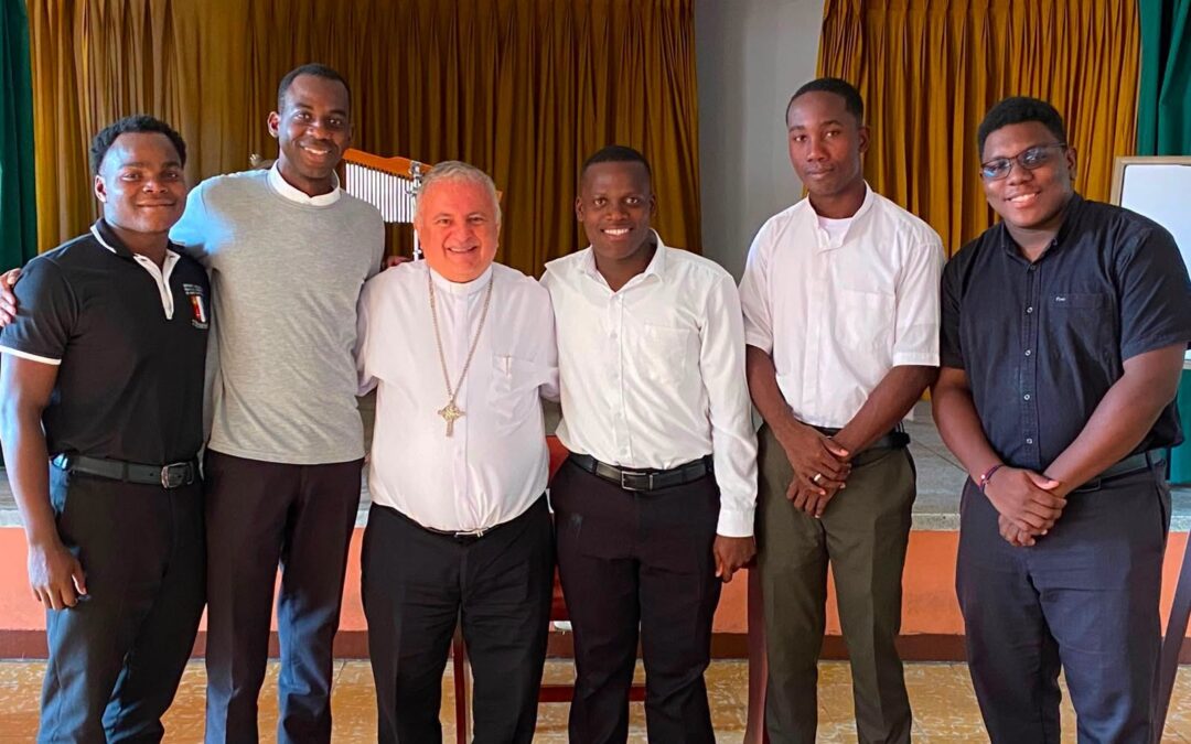 Visita del Administrador Apostólico al Seminario Conciliar María Inmaculada de Pereira