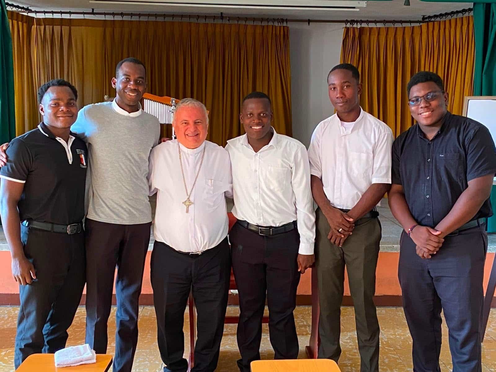 Visita del Administrador Apostólico al Seminario Conciliar María Inmaculada de Pereira