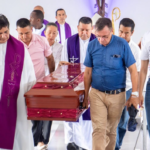 La Diócesis de Buenaventura acompaña al Padre Faunier Trujillo Trejos en la Pascua de su madre